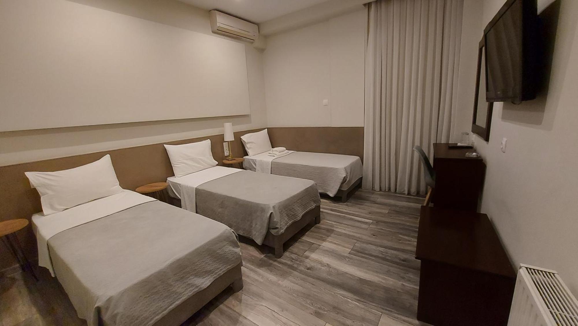 Lingos Hotel Florina Buitenkant foto
